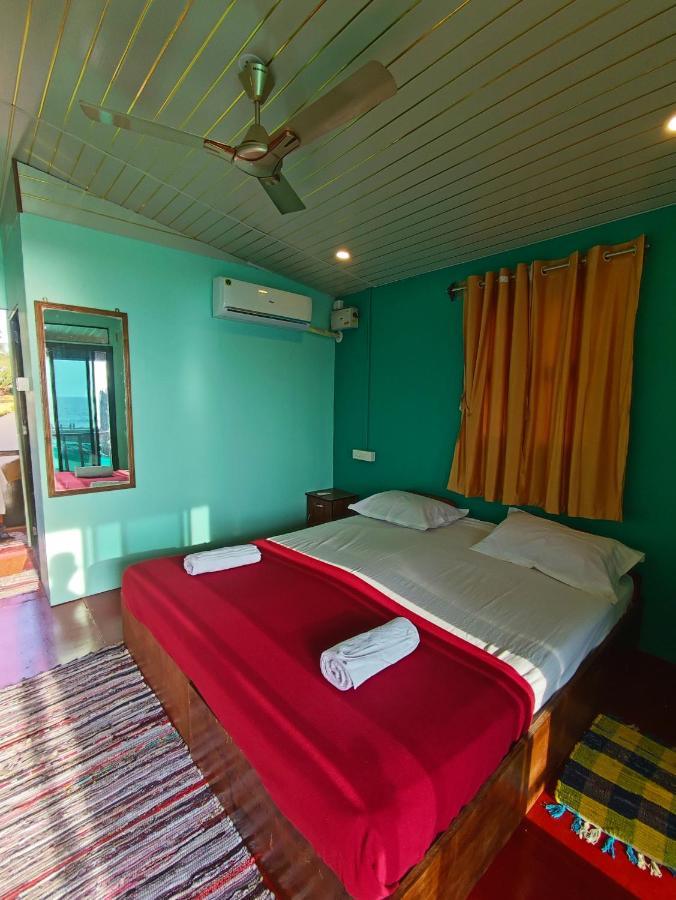 Casa Fiesta Sea Front Beach Huts Patnem Beach Kültér fotó