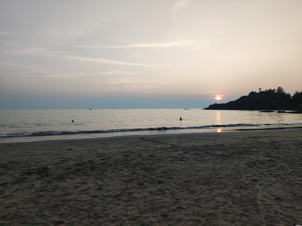 Casa Fiesta Sea Front Beach Huts Patnem Beach Kültér fotó