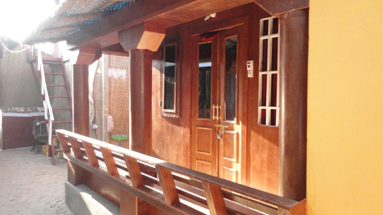 Casa Fiesta Sea Front Beach Huts Patnem Beach Kültér fotó
