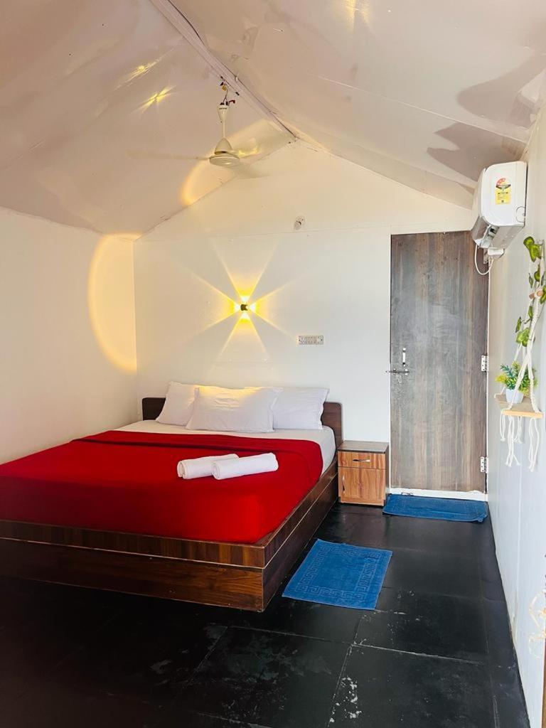 Casa Fiesta Sea Front Beach Huts Patnem Beach Kültér fotó